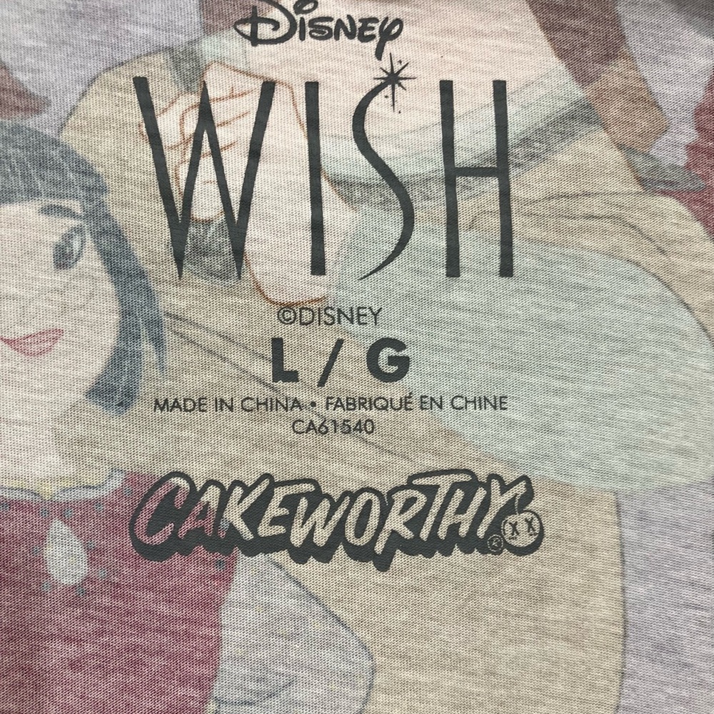 Disney Cakeworthy Wish All Over  Print Adult T-shirt‎ Size Large - Picture 3 of 5